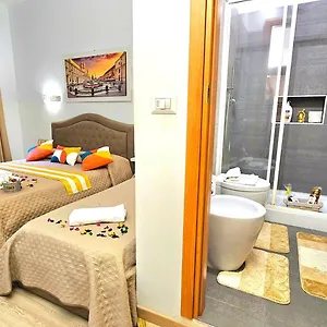  Casa de hóspedes Luxury By A Casa Simpatia - Free Parking Minimum 5 Nights